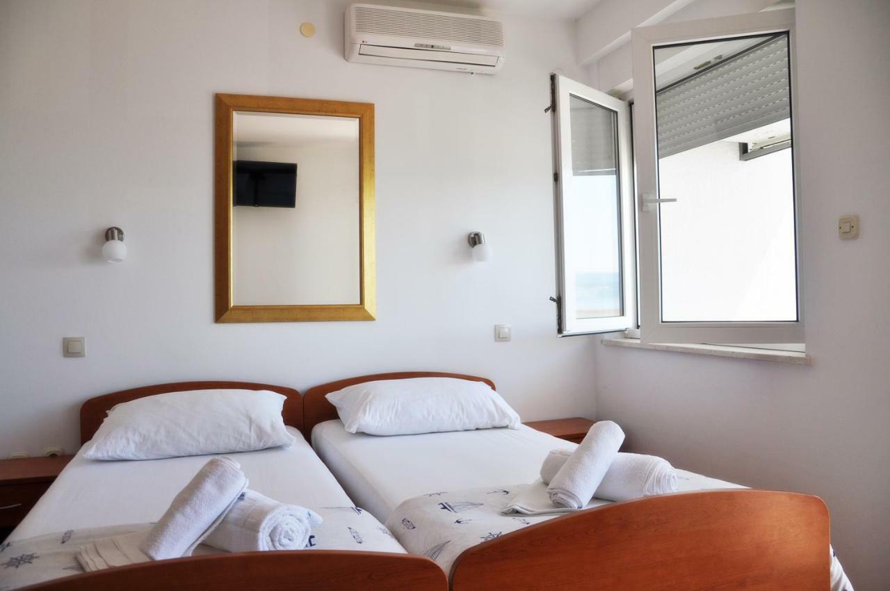 Sunrise Apartments And Studio Apartments 1 Lokva Rogoznica Buitenkant foto